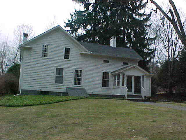 Building photograph for 33 WHITE HOLLOW ROAD